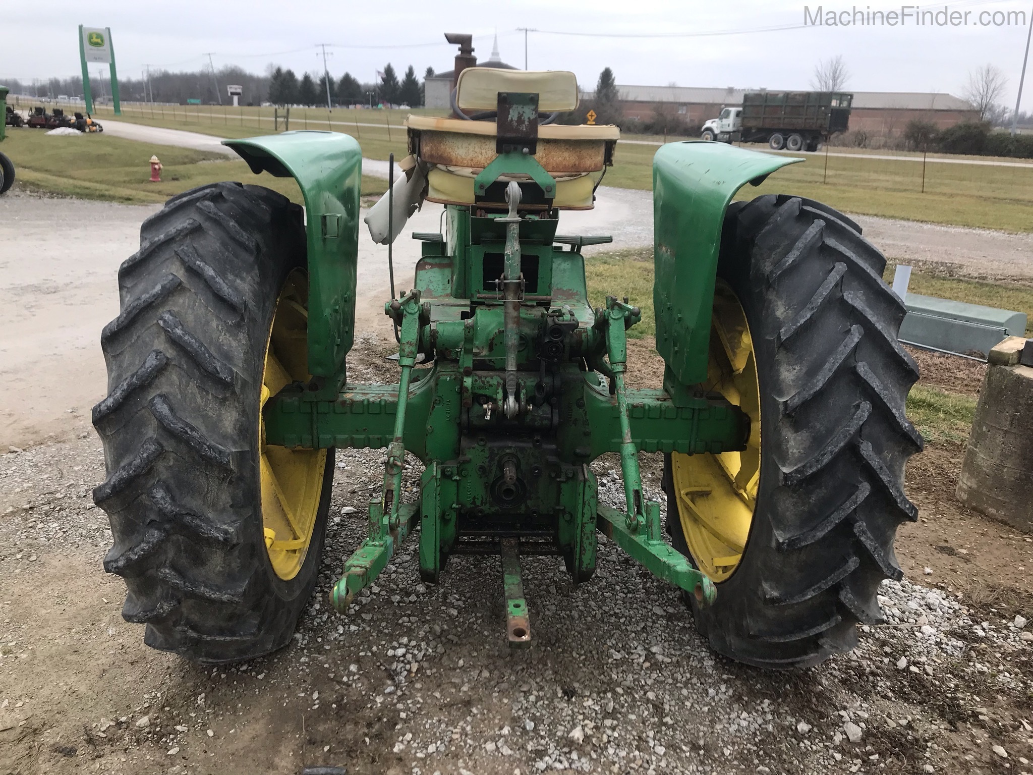 John Deere 2010 Image 4