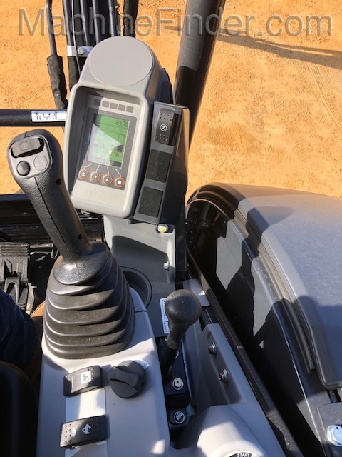 2020 John Deere 35G Image 3