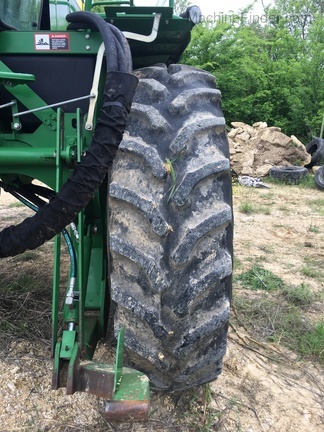 2014 John Deere W235 Image 5