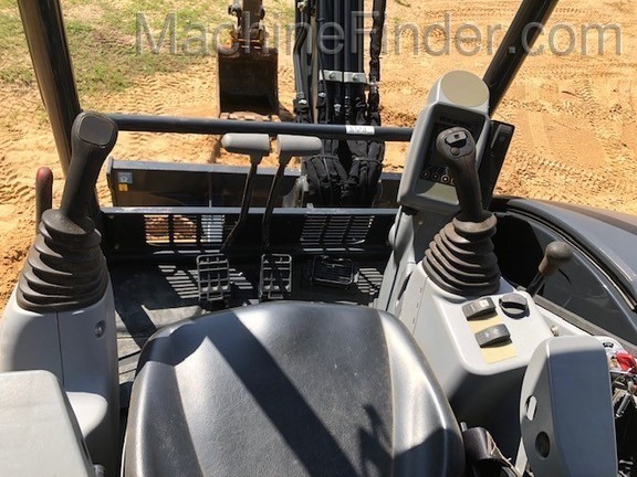 2020 John Deere 30G Image 6