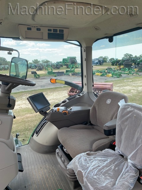 2018 John Deere 8245R Image 4