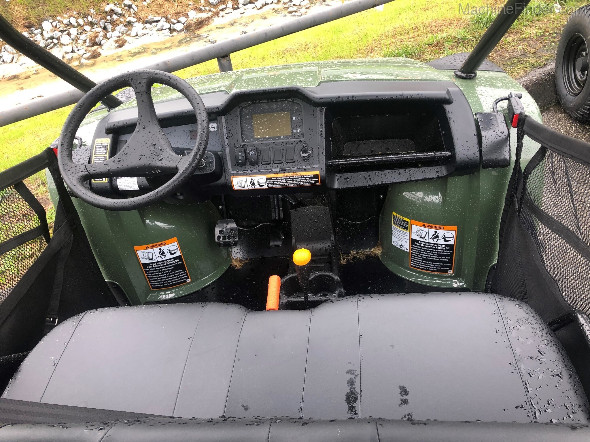 2020 John Deere 825E Image 3