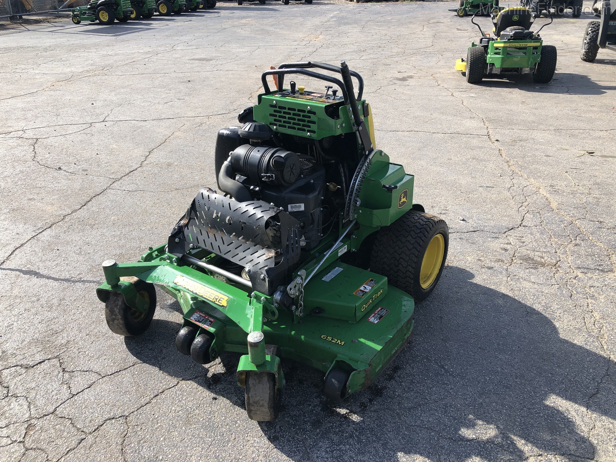John Deere 652M Image 1