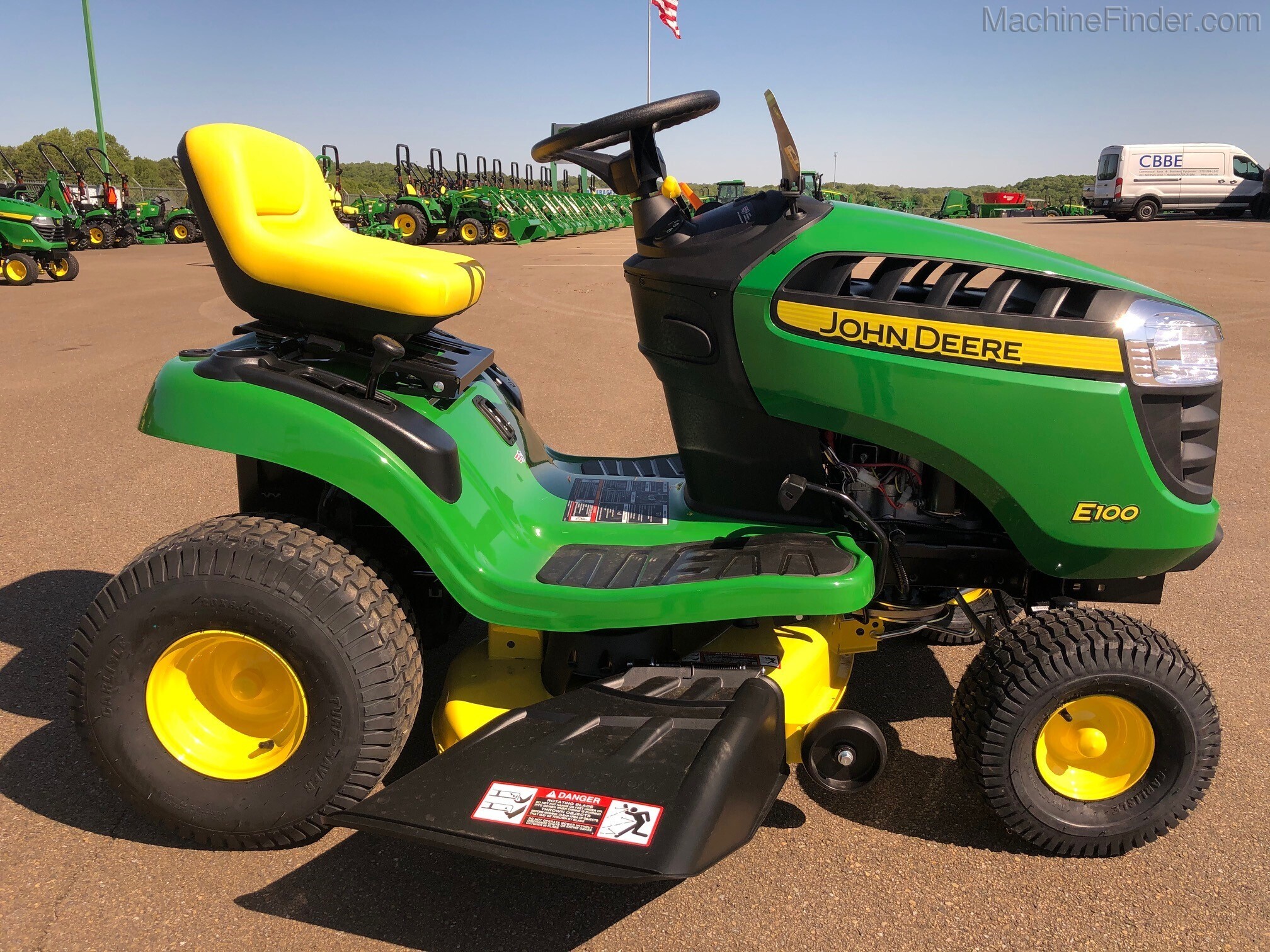2020 John Deere E100 Image 4