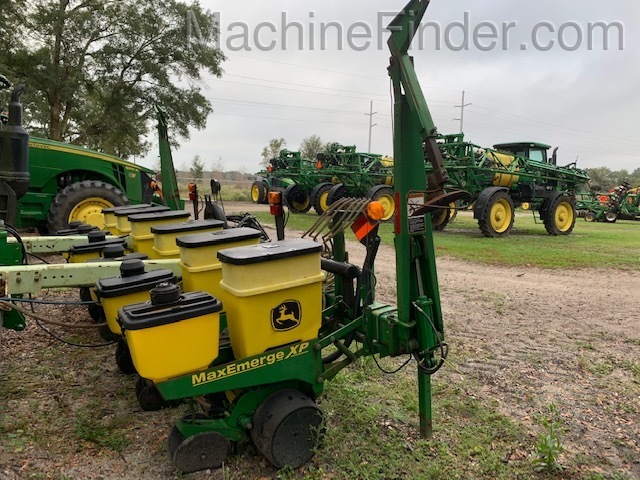 2008 John Deere 1700 Image 1