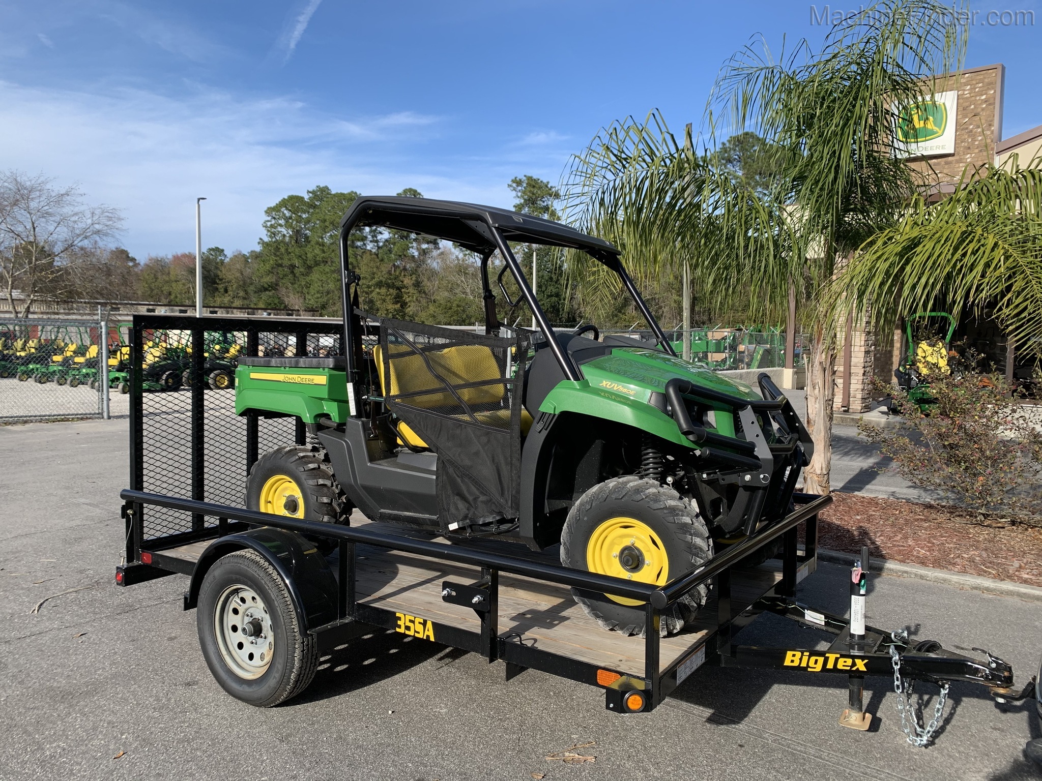 2021 John Deere 560E Image 2