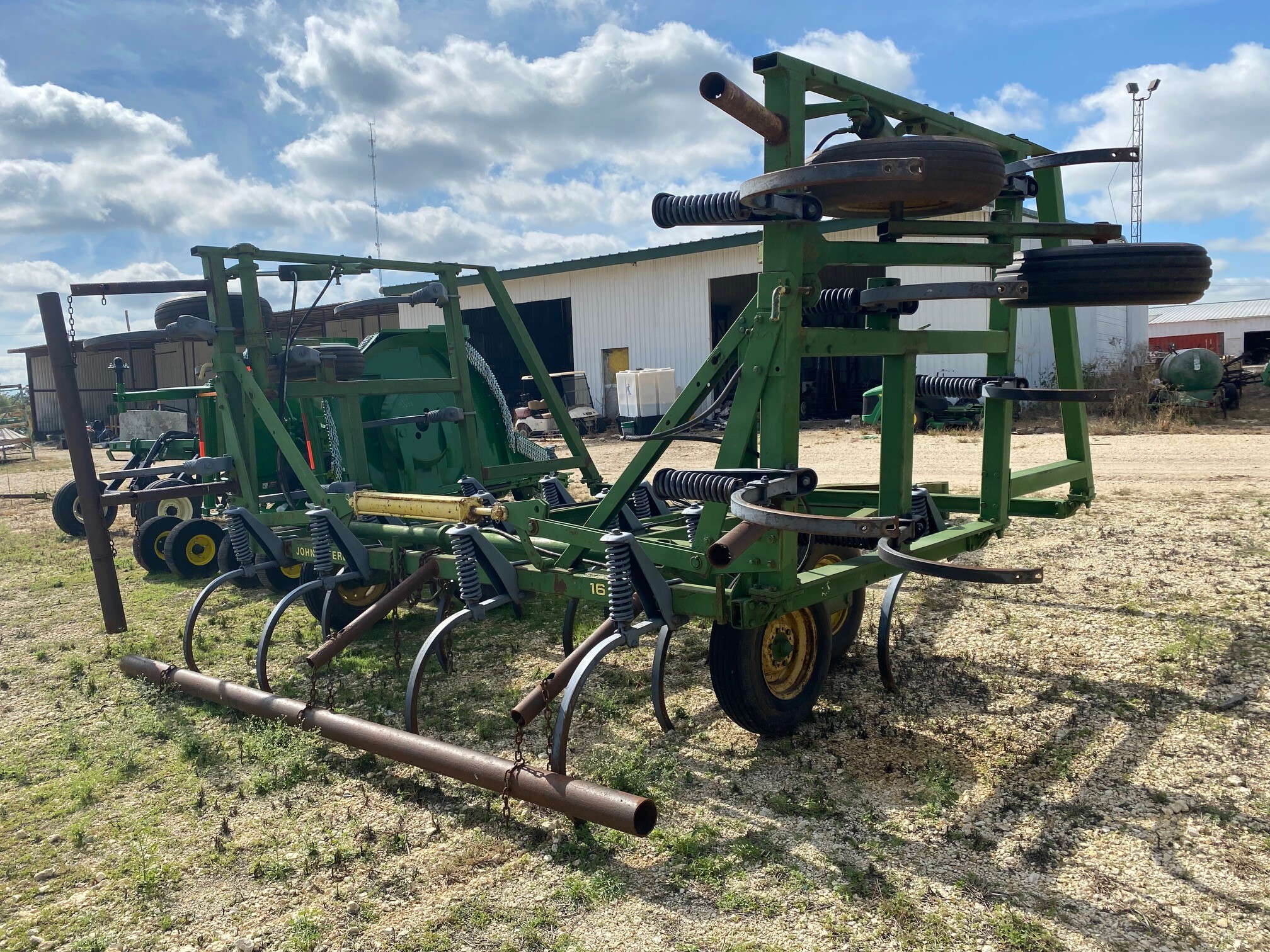 John Deere 1610 Image 3