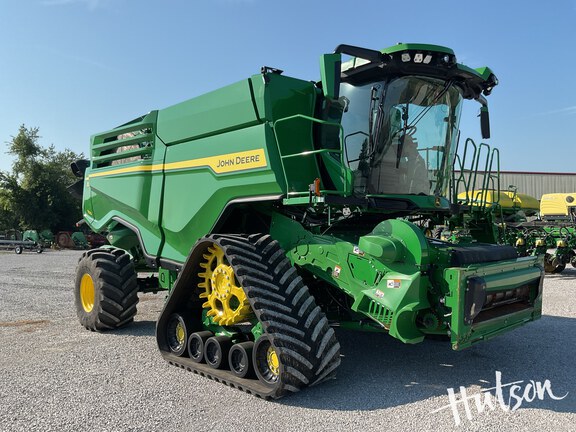 Photo of 2023 John Deere X9 1100