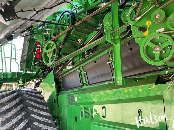 Photo of 2023 John Deere X9 1100
