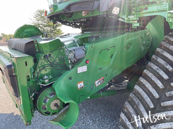 Photo of 2023 John Deere X9 1100