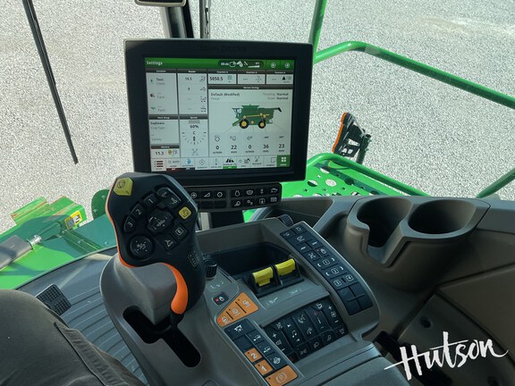 Photo of 2023 John Deere X9 1100