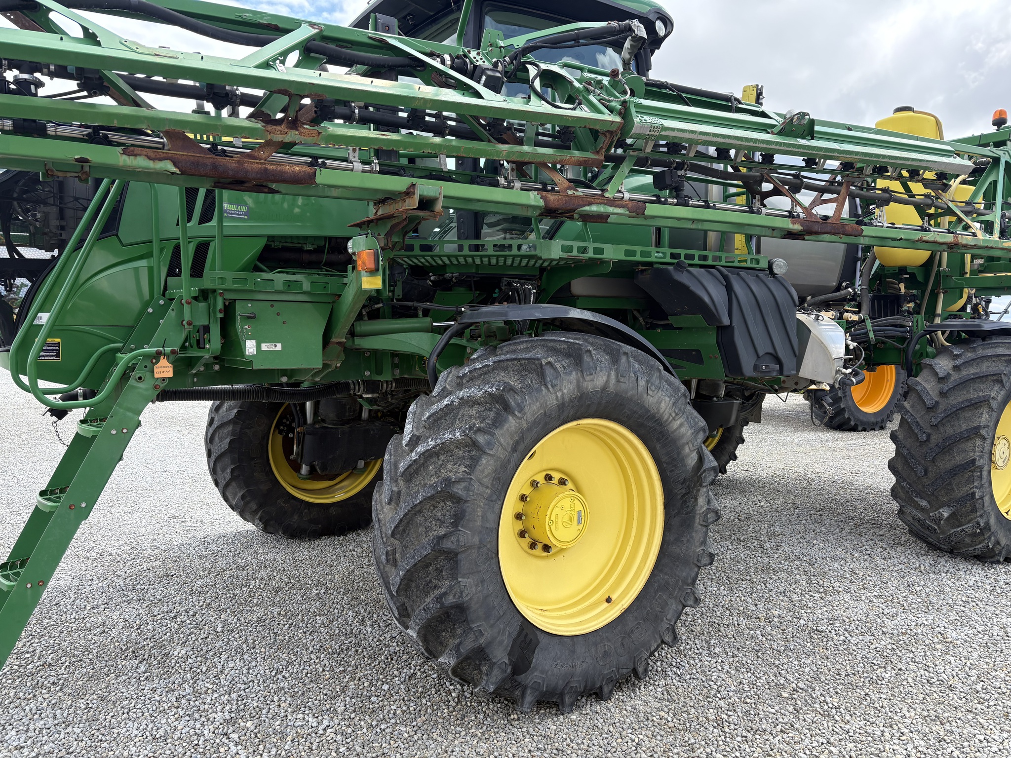 2016 John Deere R4038 Image 27
