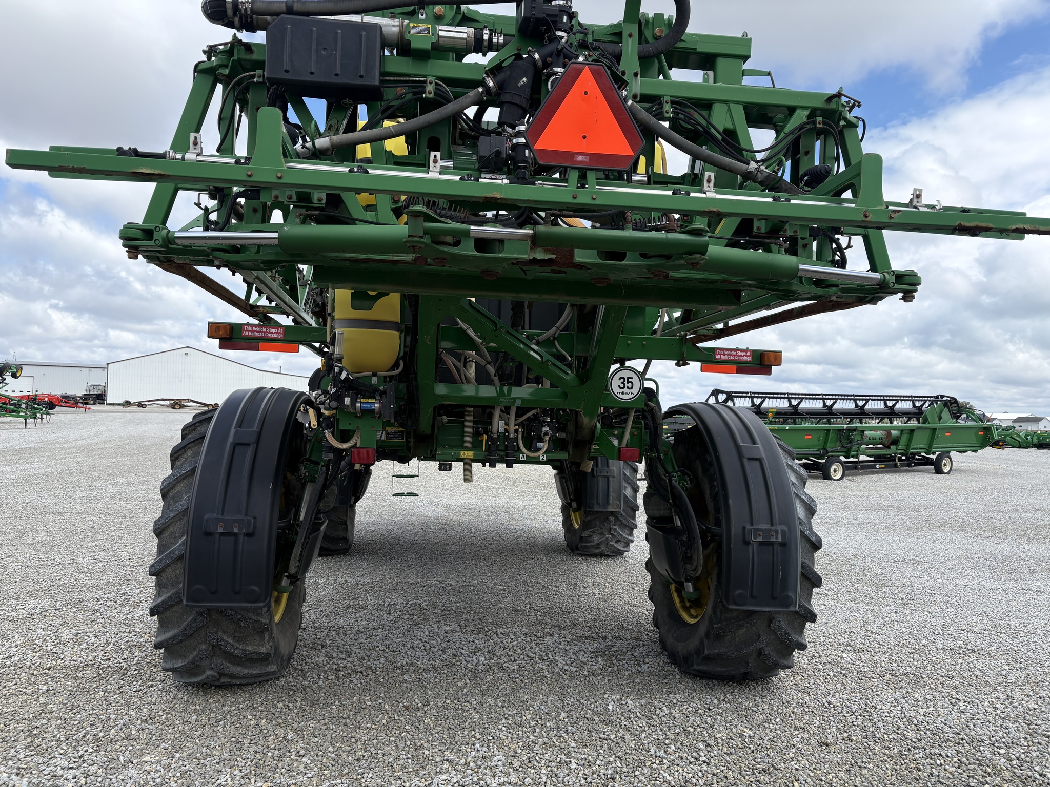 2016 John Deere R4038 Image 33