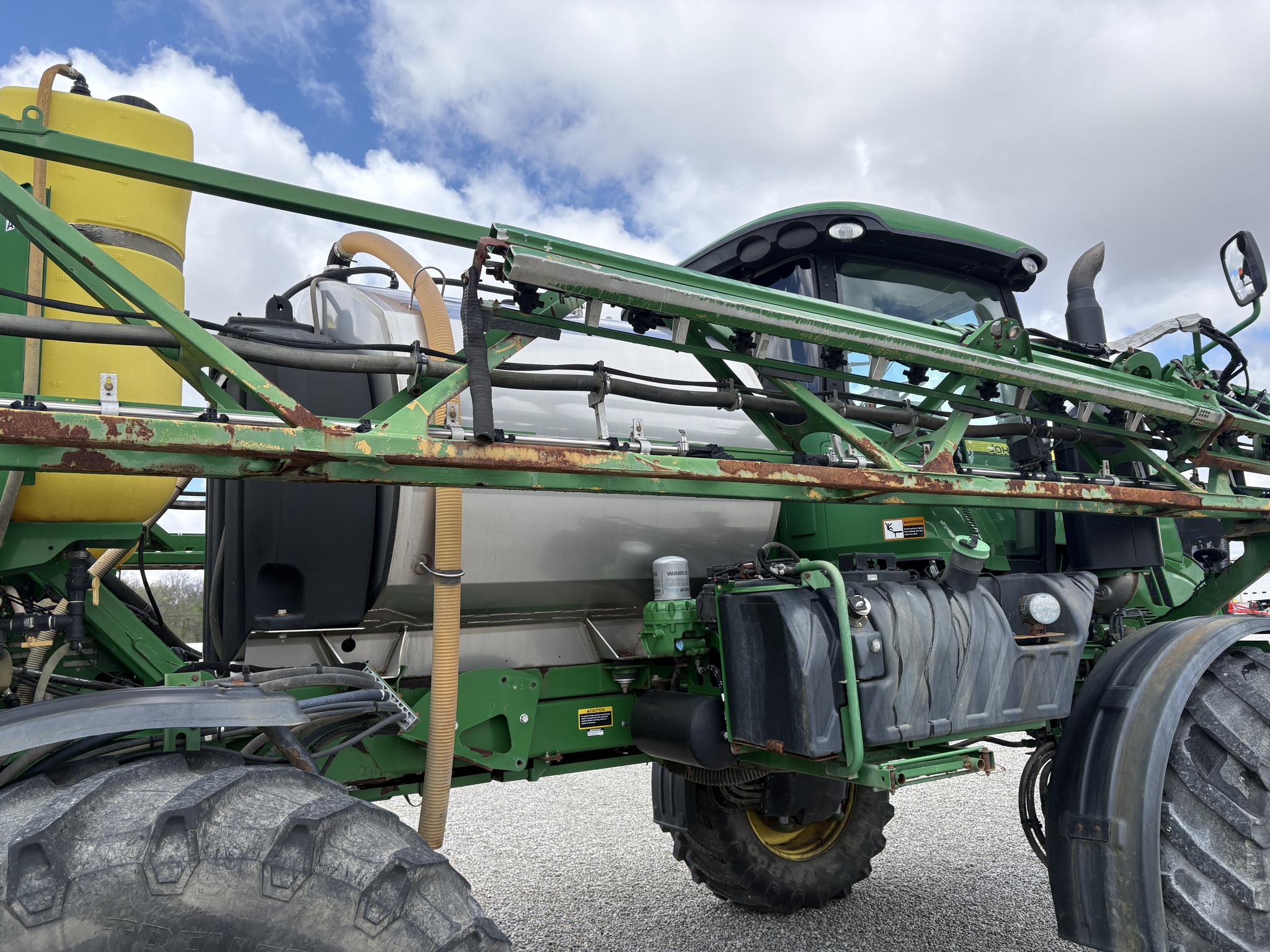 2016 John Deere R4038 Image 37