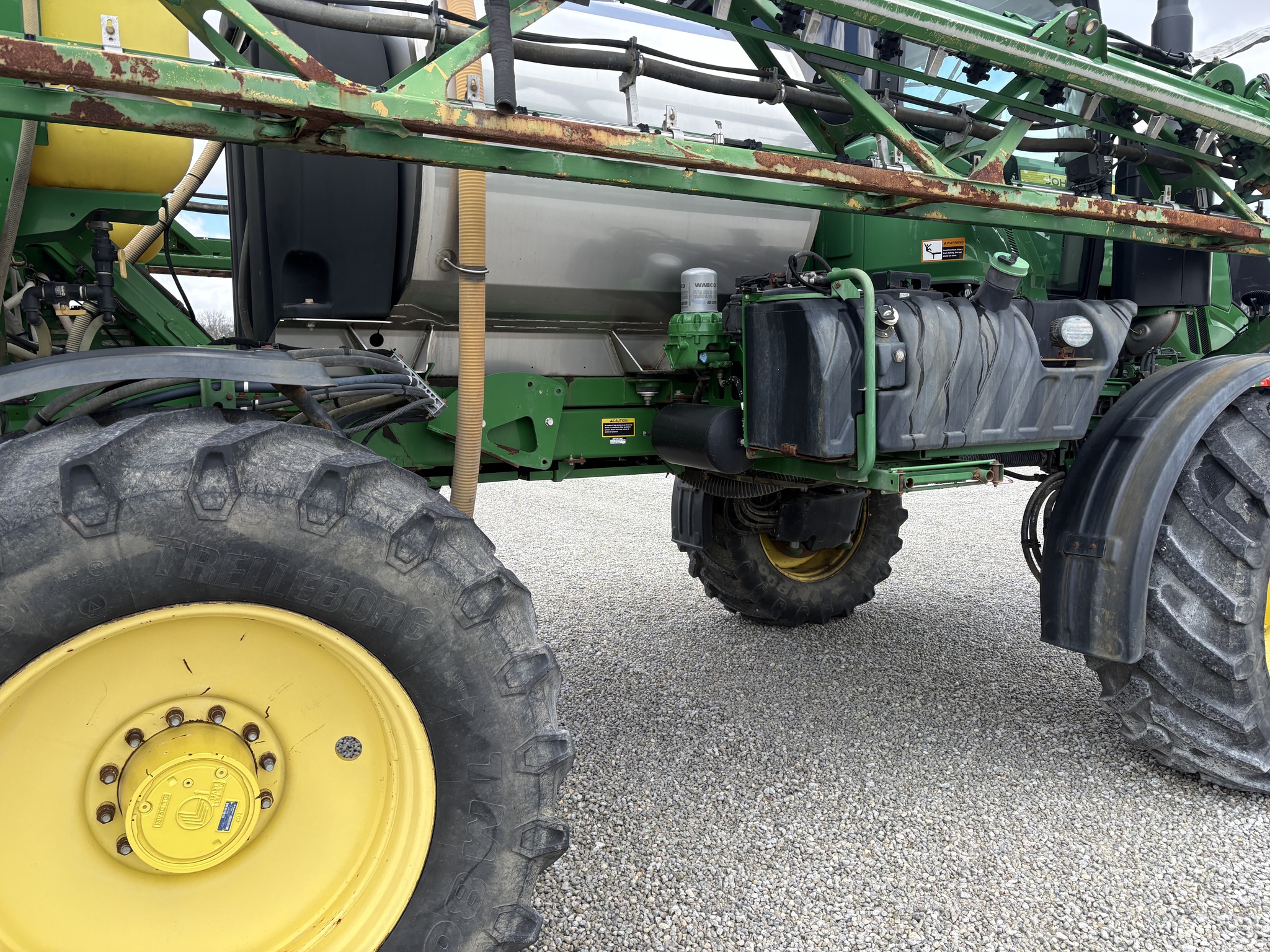 2016 John Deere R4038 Image 38