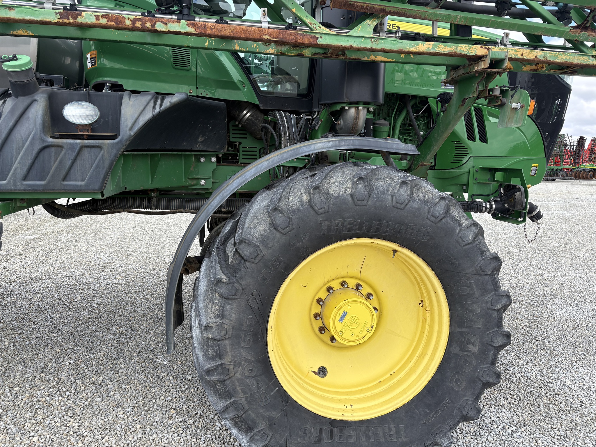 2016 John Deere R4038 Image 41