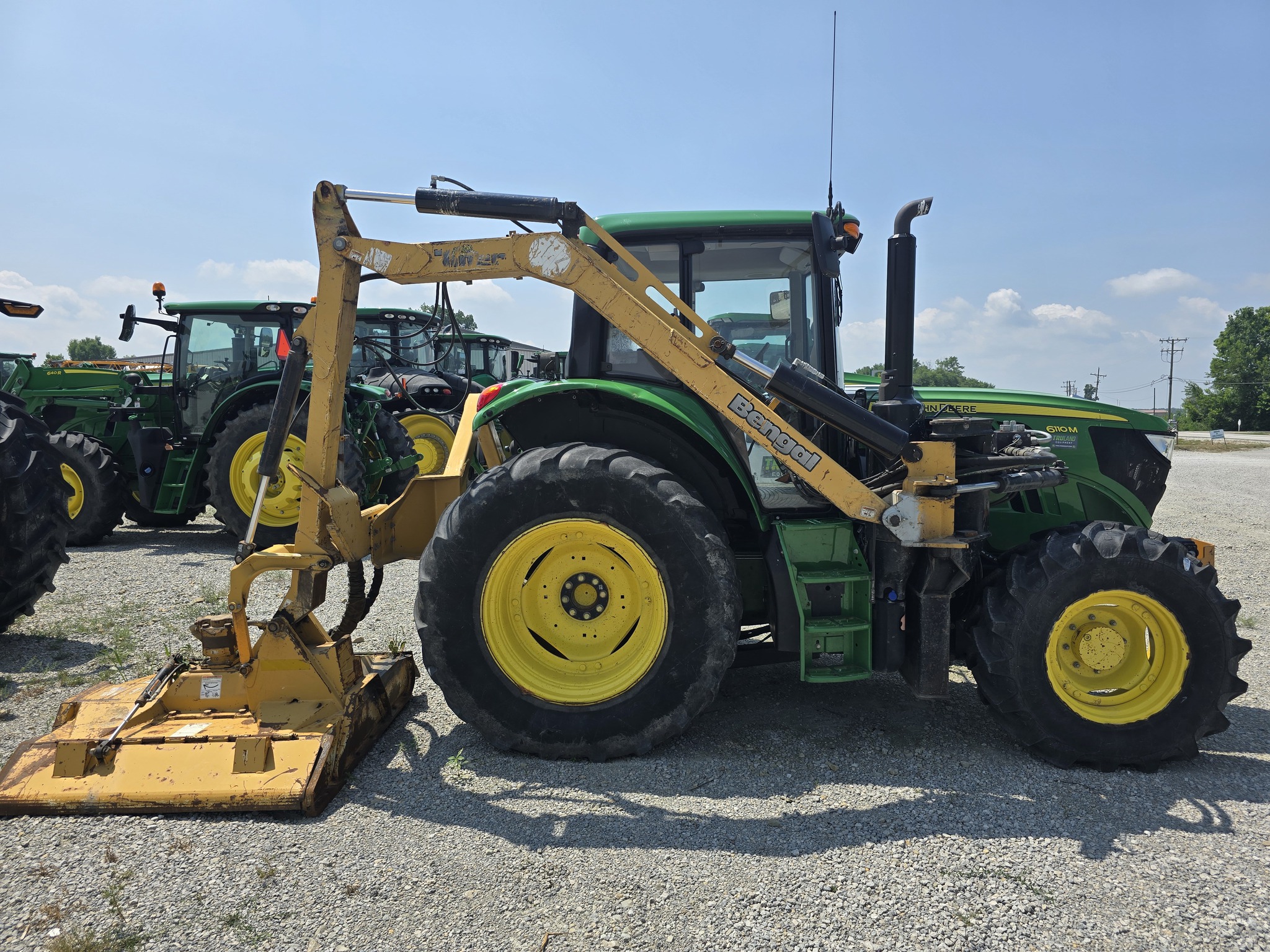 2018 John Deere 6110M Image 1