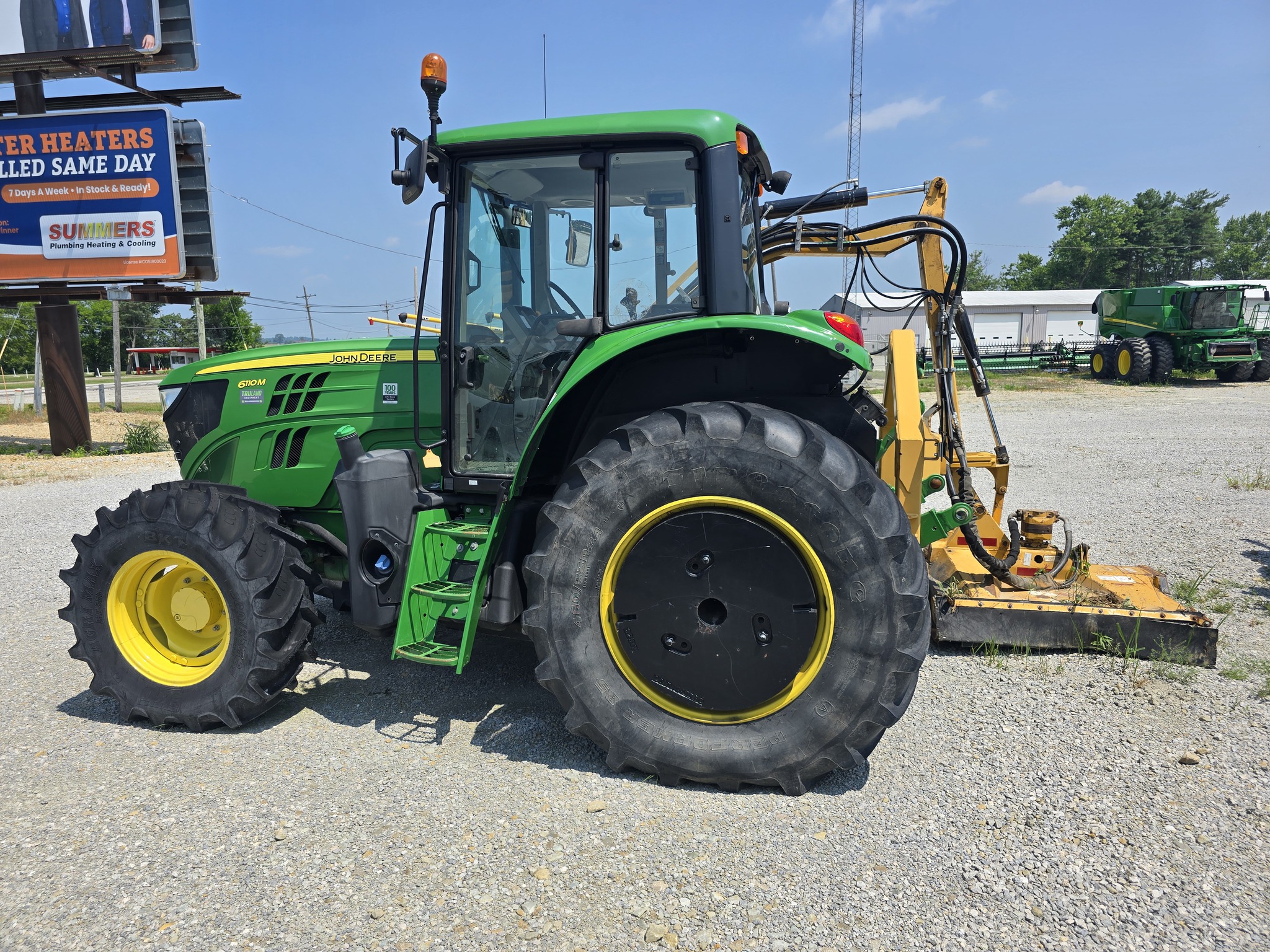 2018 John Deere 6110M Image 14