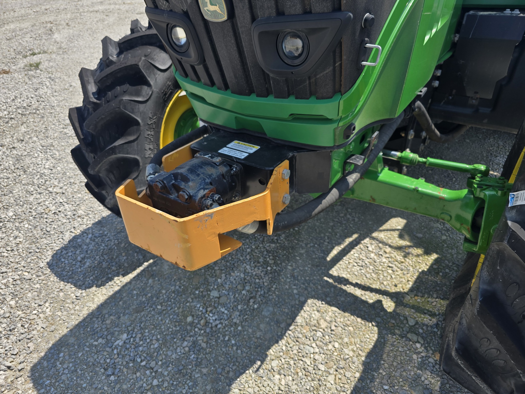 2018 John Deere 6110M Image 27