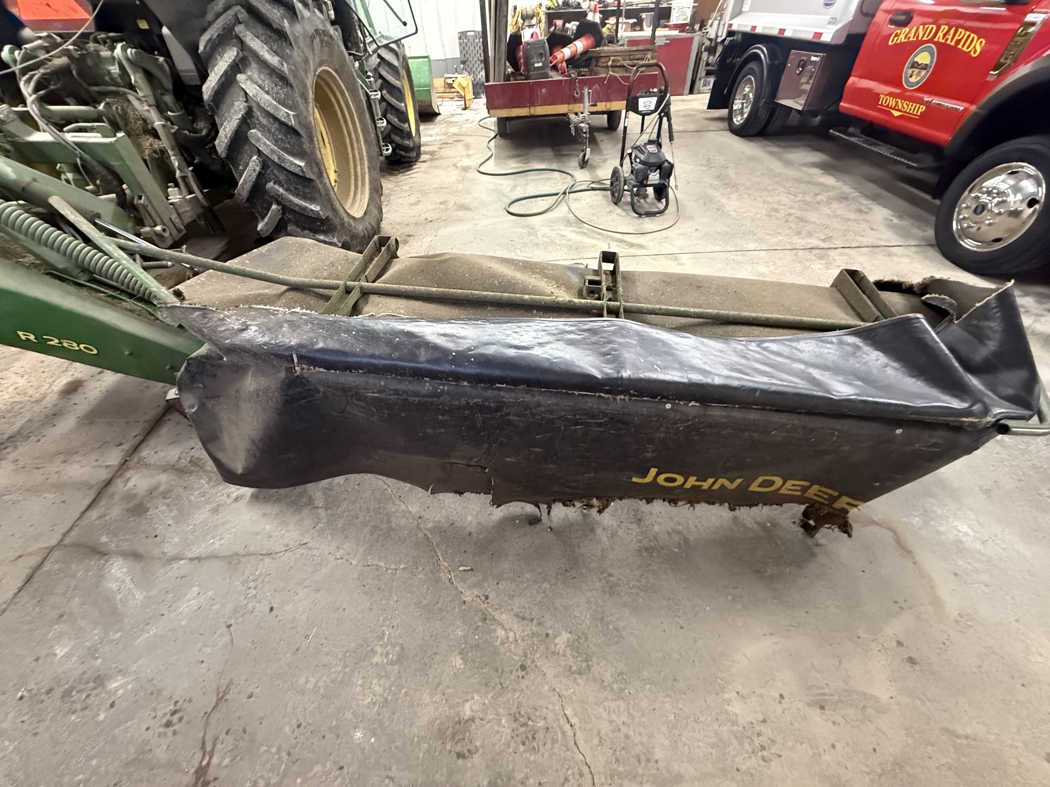 2015 John Deere R280 Image 2