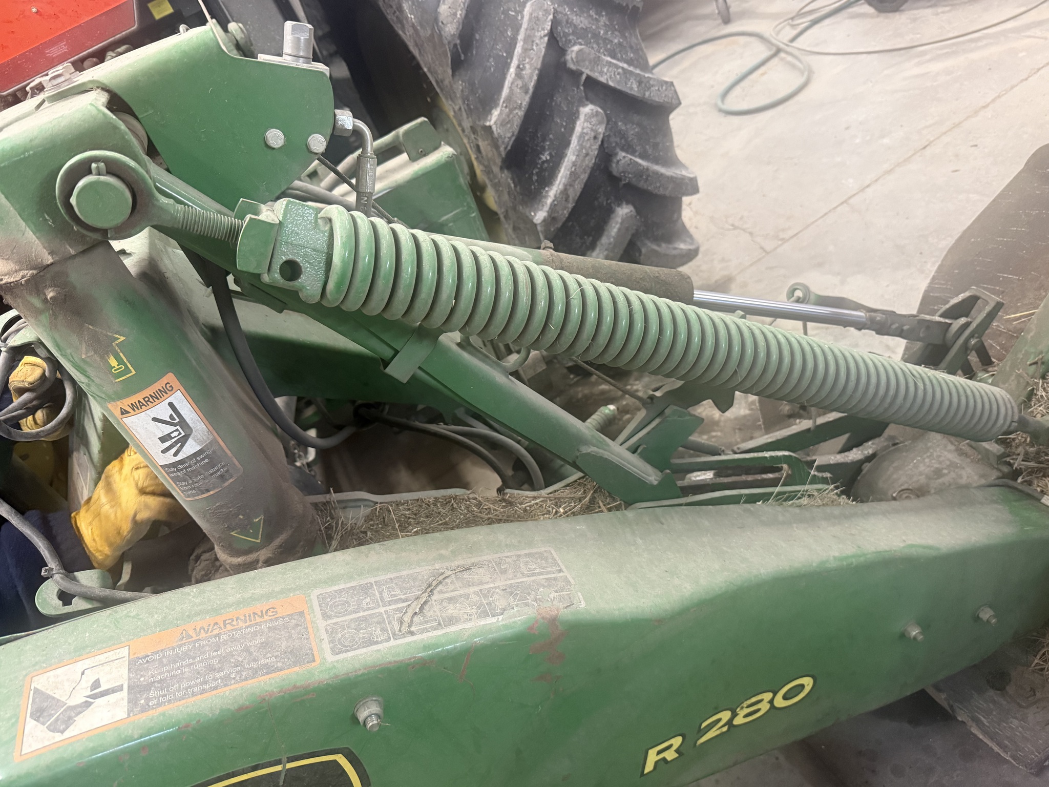 2015 John Deere R280 Image 6