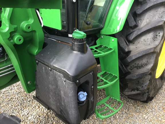 2021 John Deere 6120E Picture 6 2021 John Deere 6120E-6