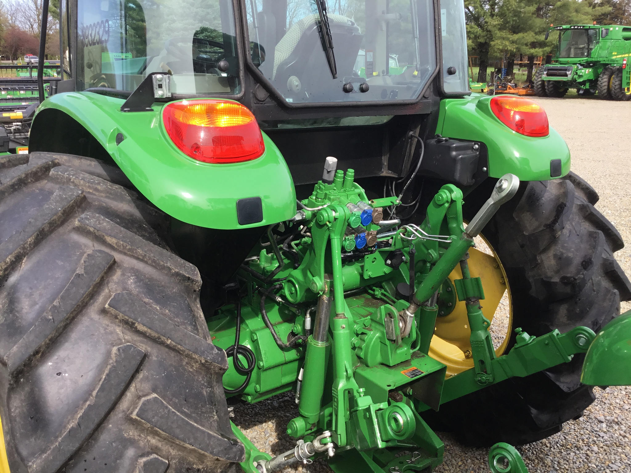 2021 John Deere 6120E Image 13