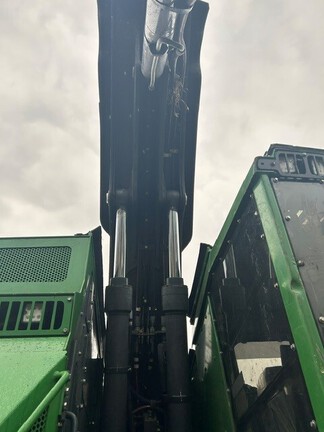 2016 John Deere 853M