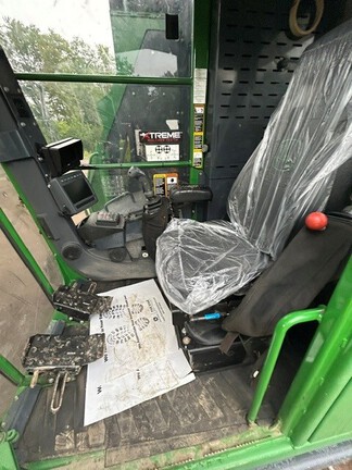 2016 John Deere 853M