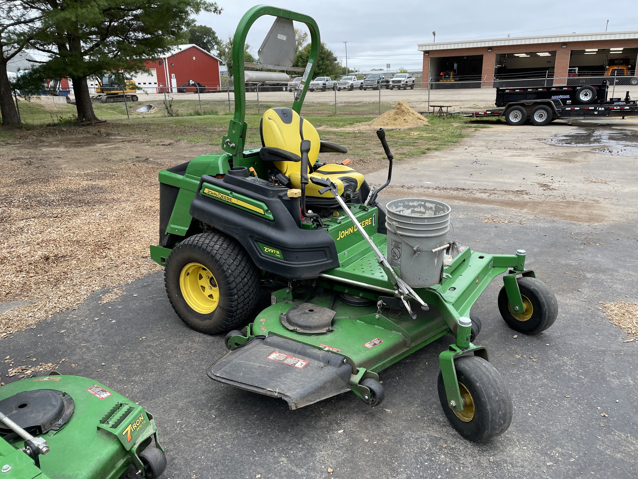  2019 John Deere Z997R at Heritage Tractor in Mendota, IL
