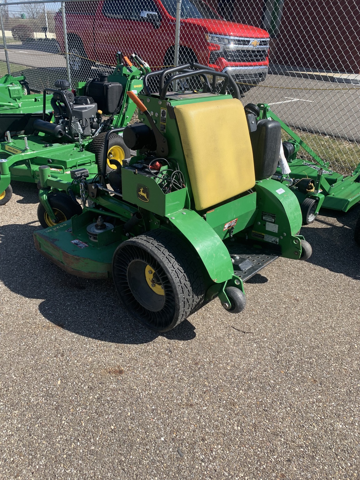 2018 John Deere 652R Image 3