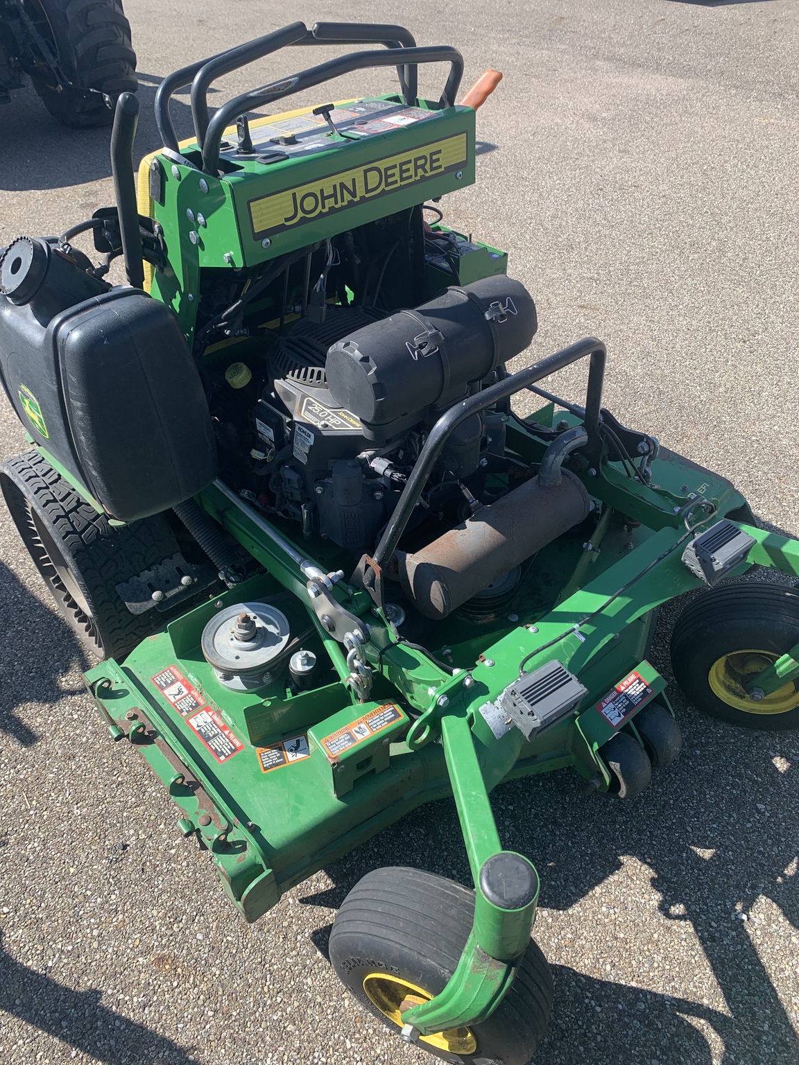 2018 John Deere 652R Image 1