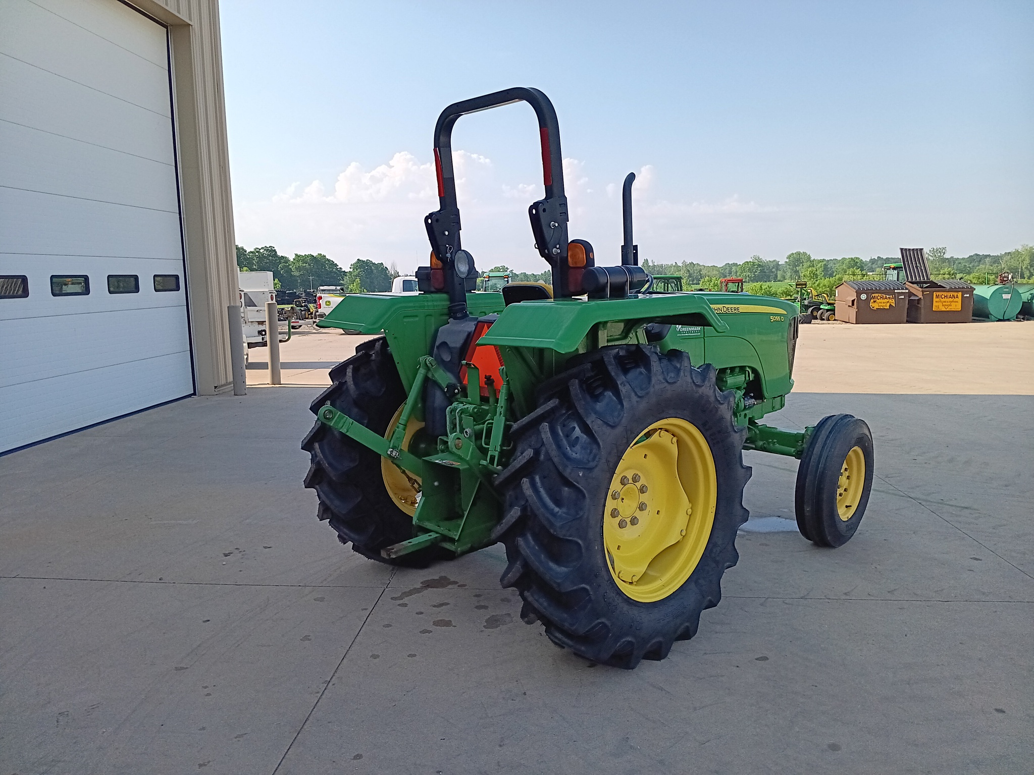 2014 John Deere 5055D Image 8