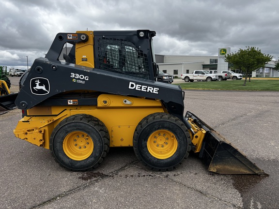2021 John Deere 330G - Photo7