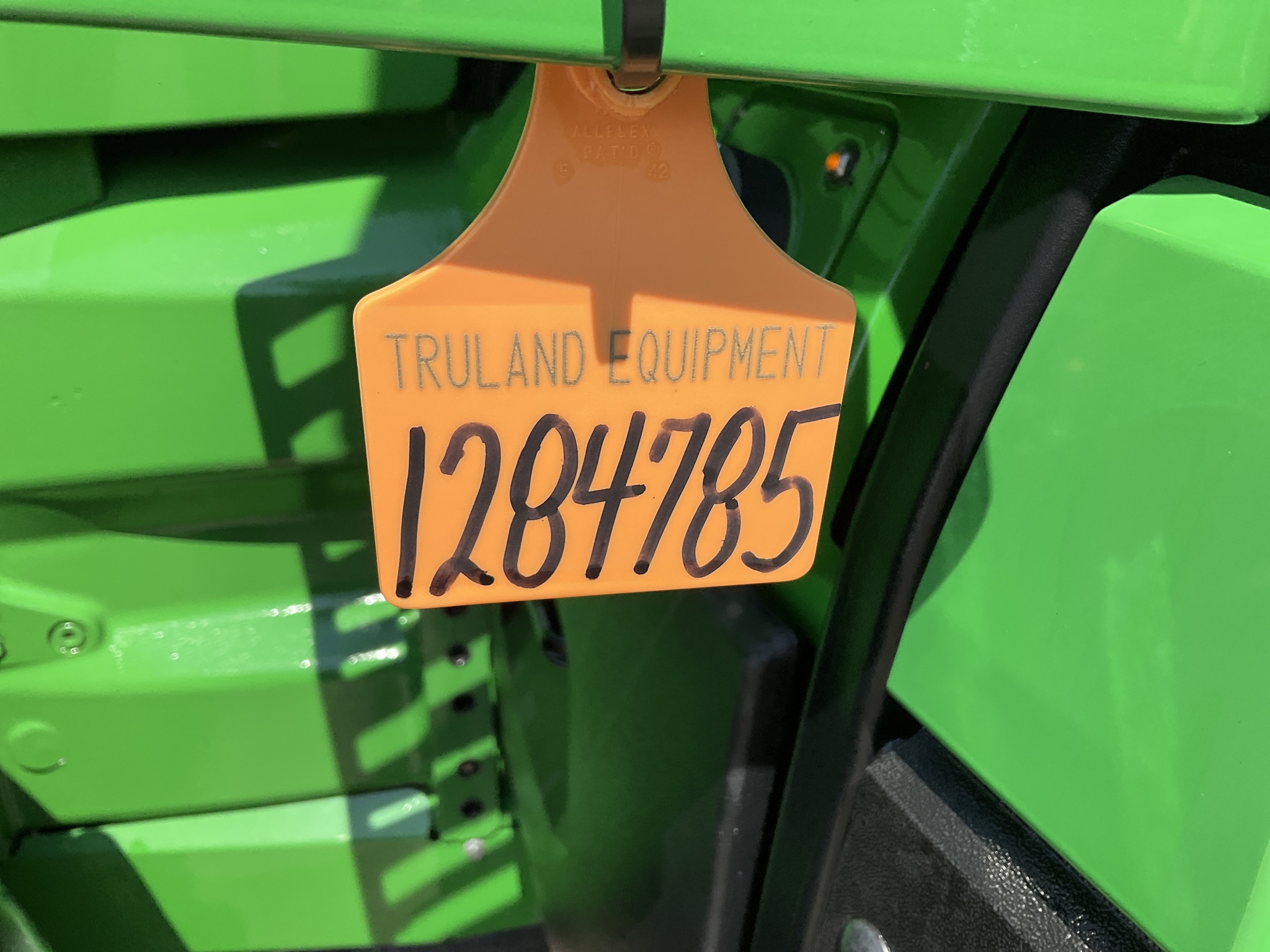 2024 John Deere 8R 250 Image 28