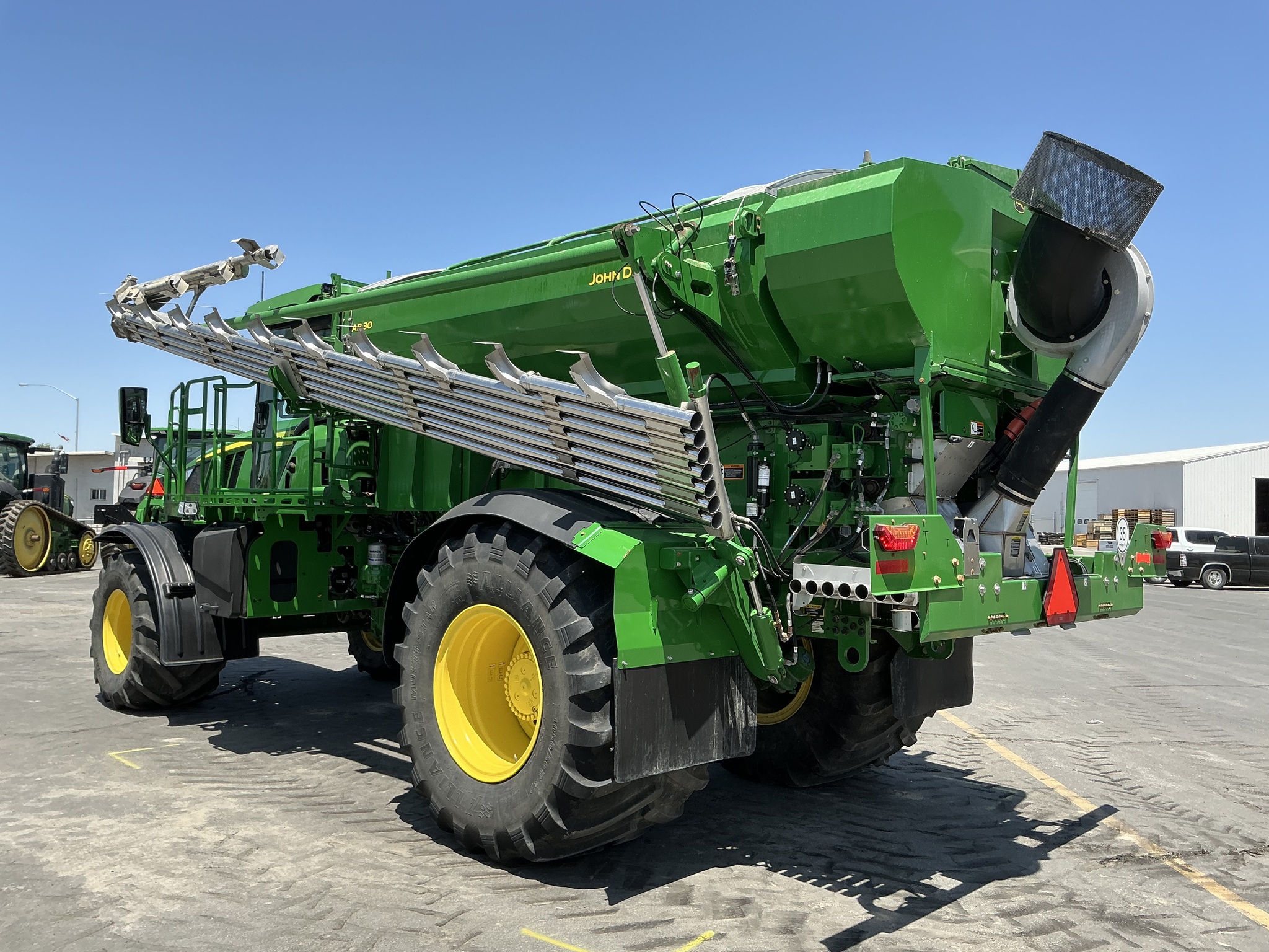 2022 John Deere 800R Image 3