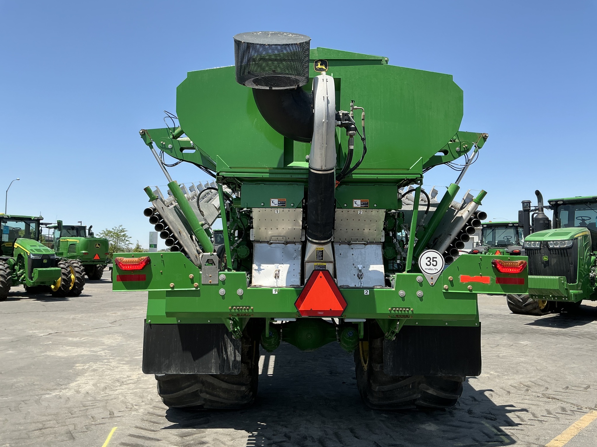2022 John Deere 800R Image 4
