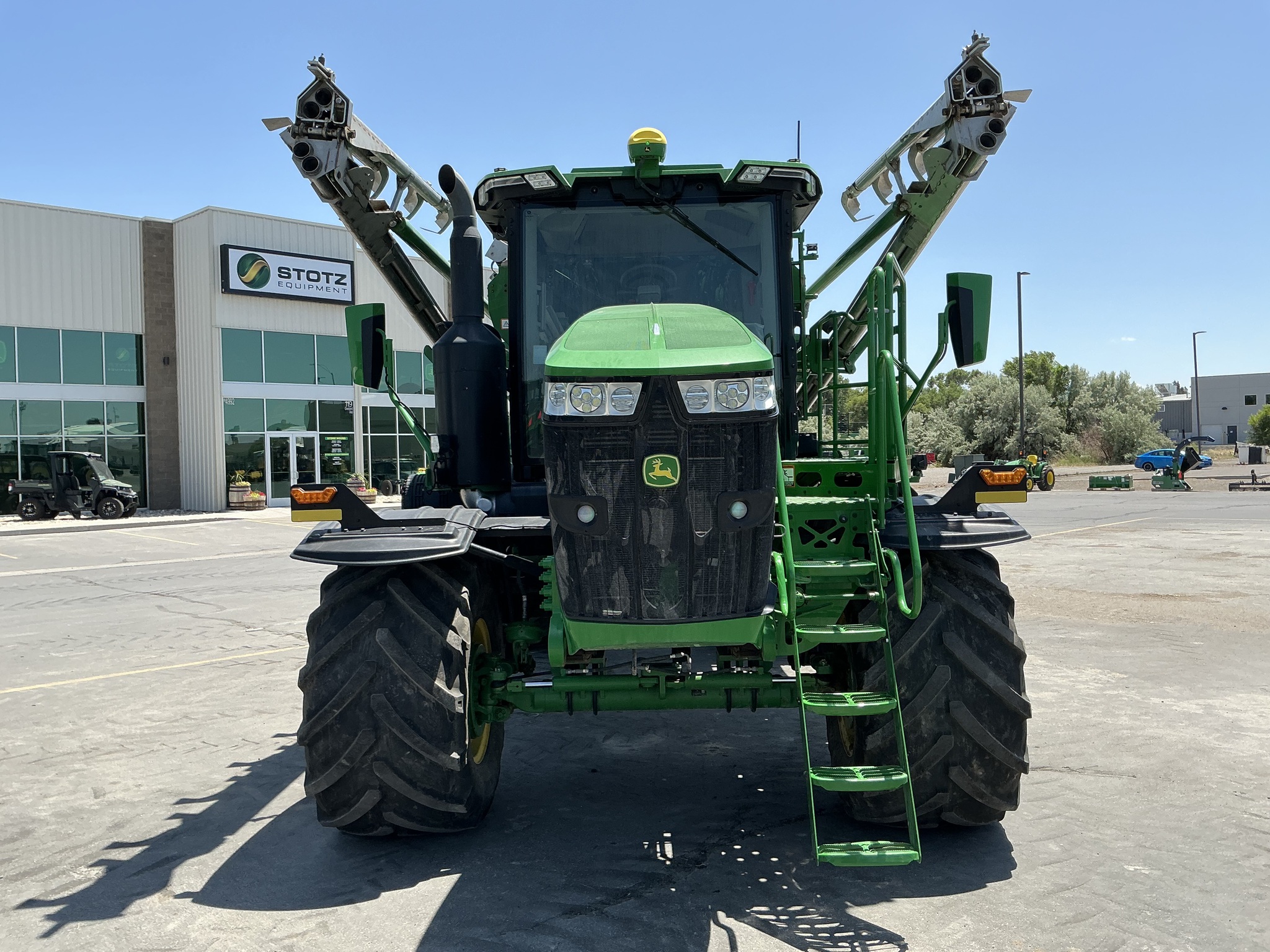 2022 John Deere 800R Image 8