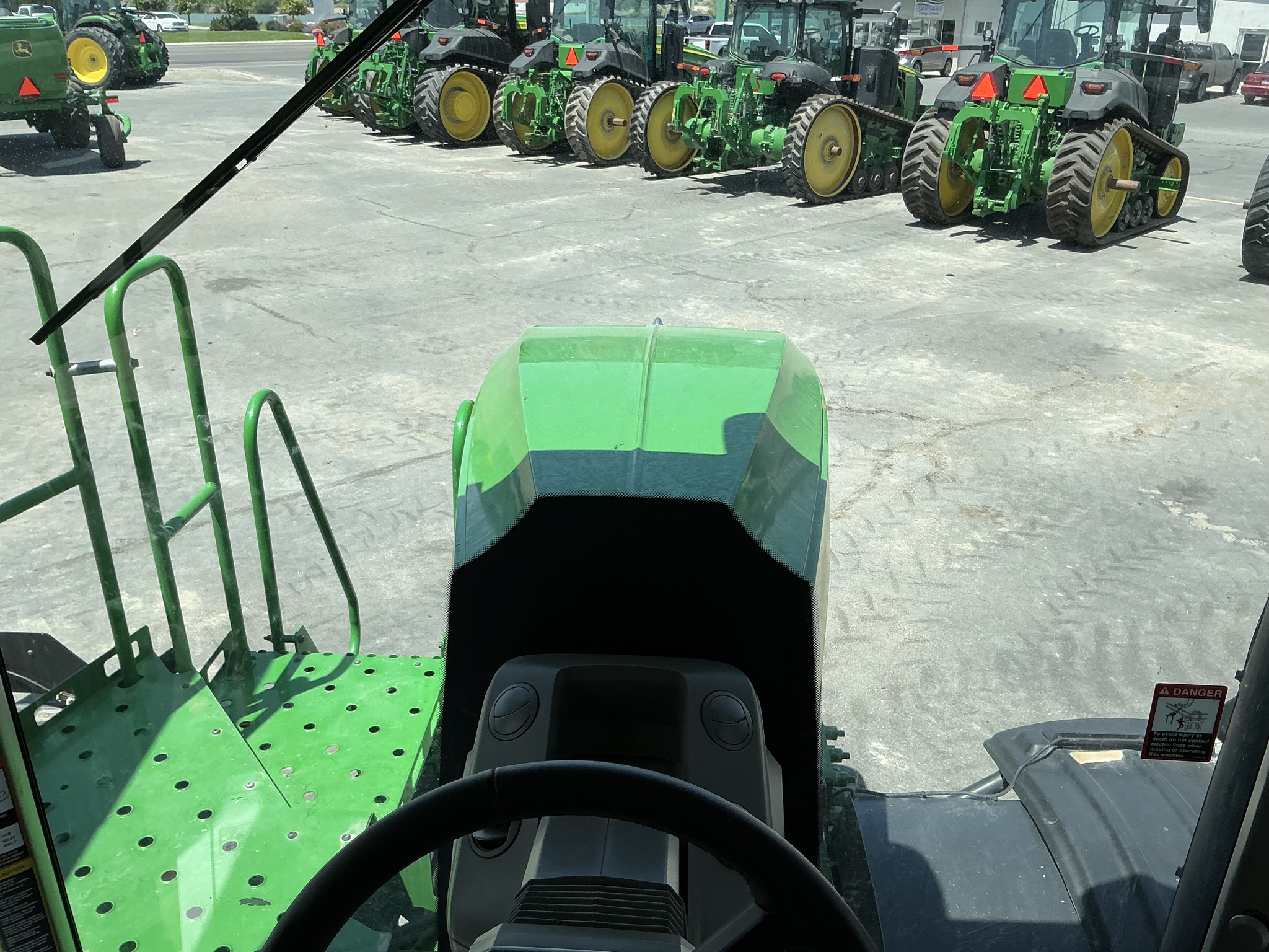 2022 John Deere 800R Image 28
