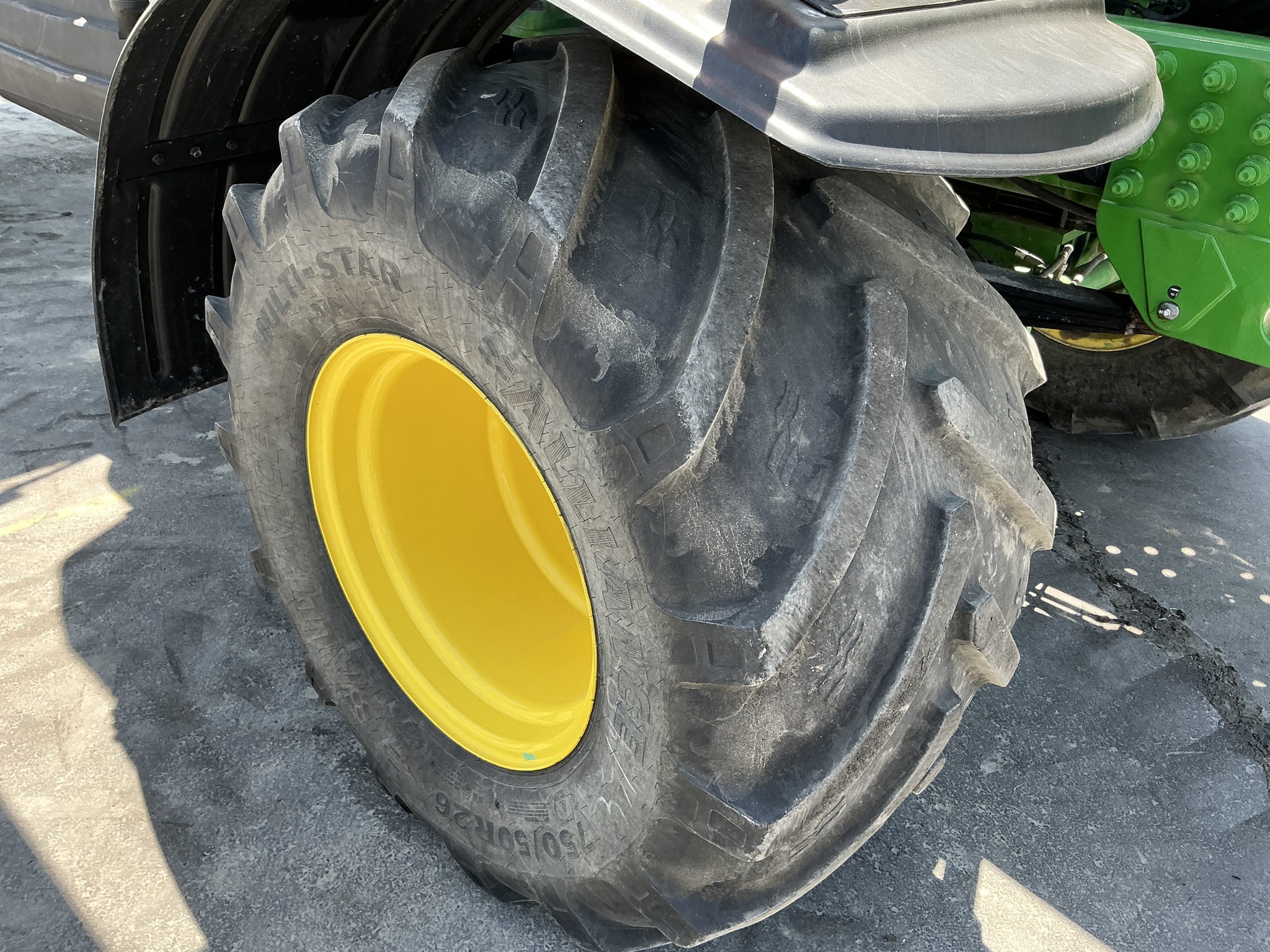 2022 John Deere 800R Image 11