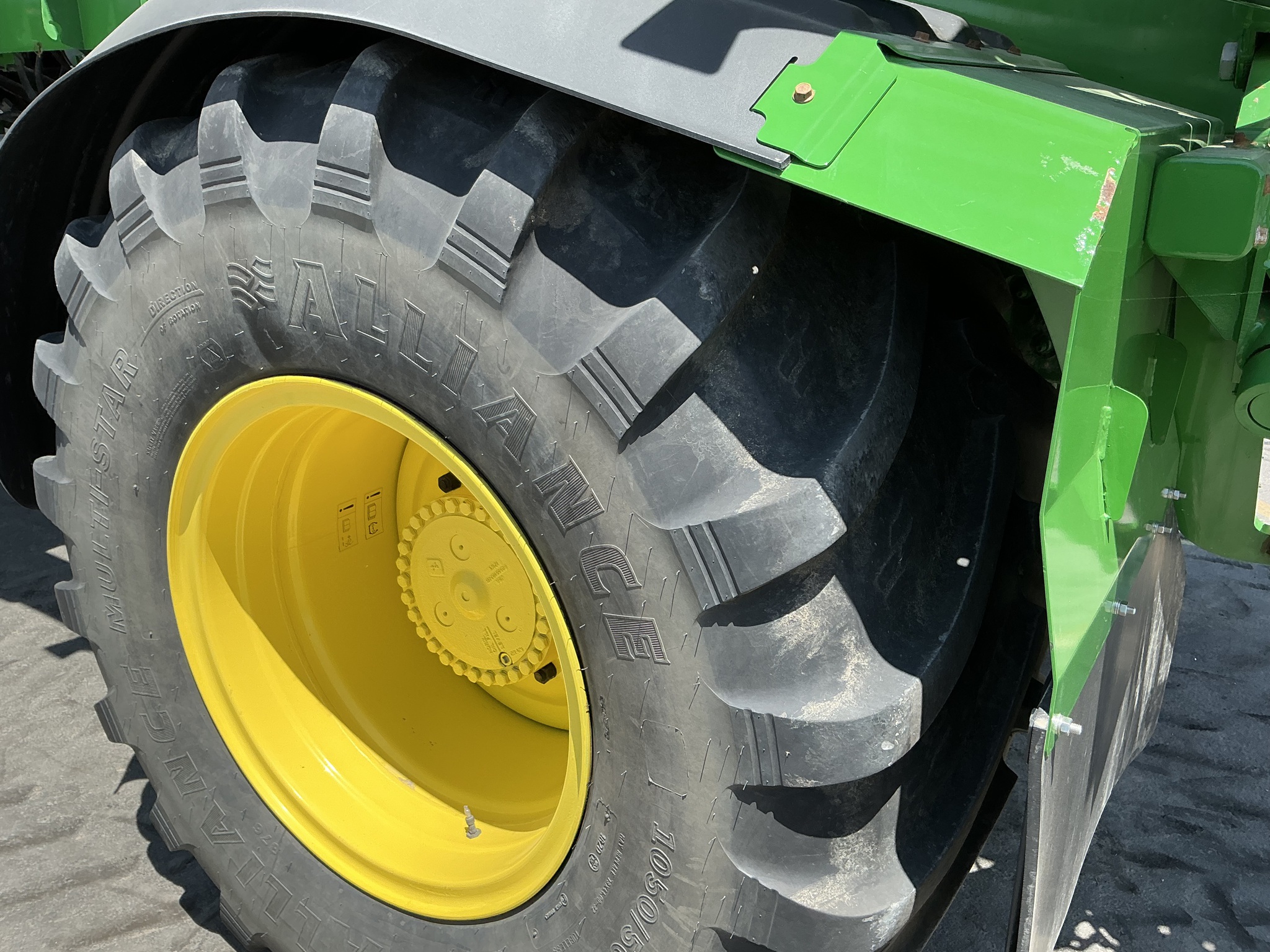 2022 John Deere 800R Image 13