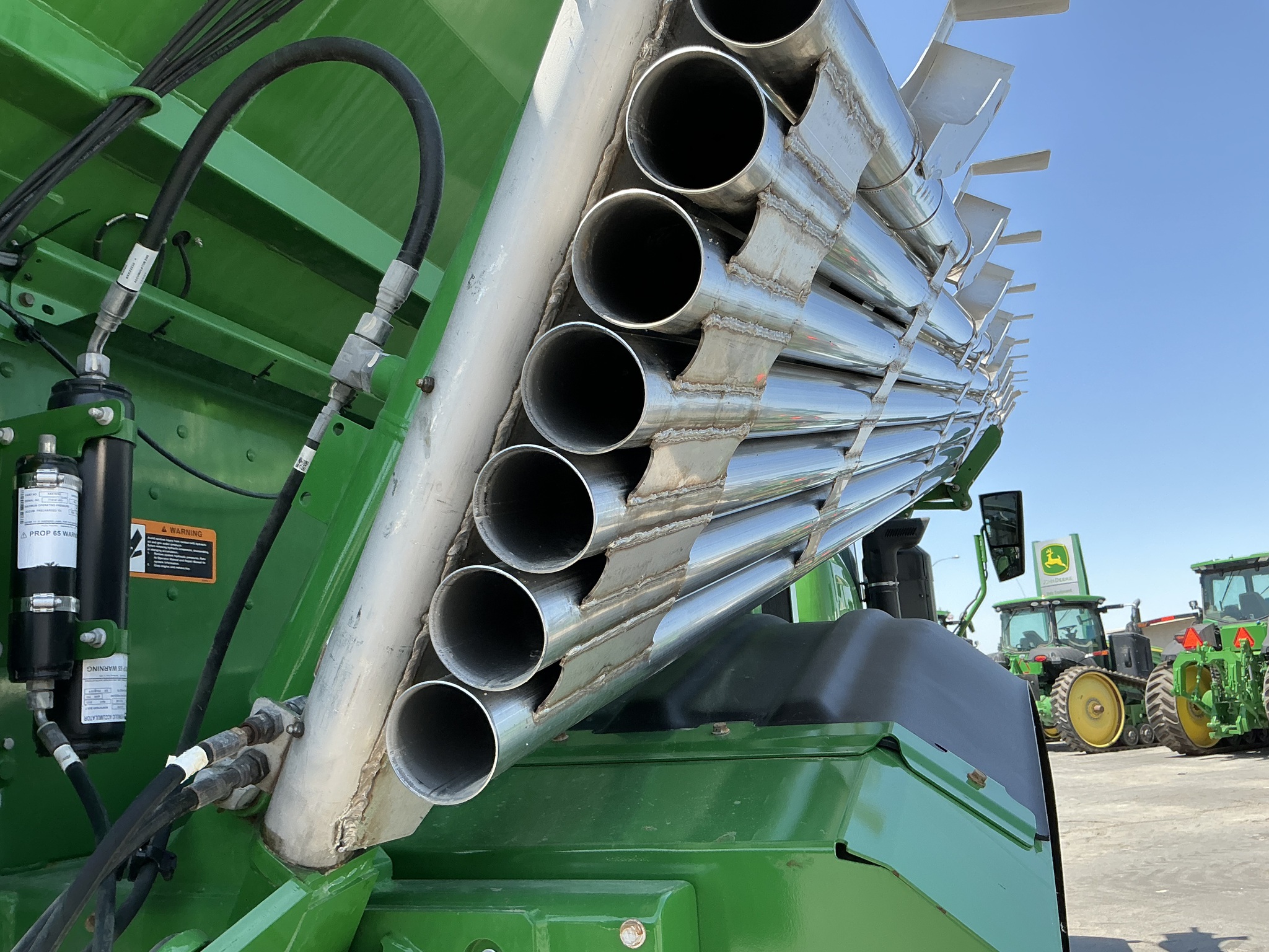 2022 John Deere 800R Image 18