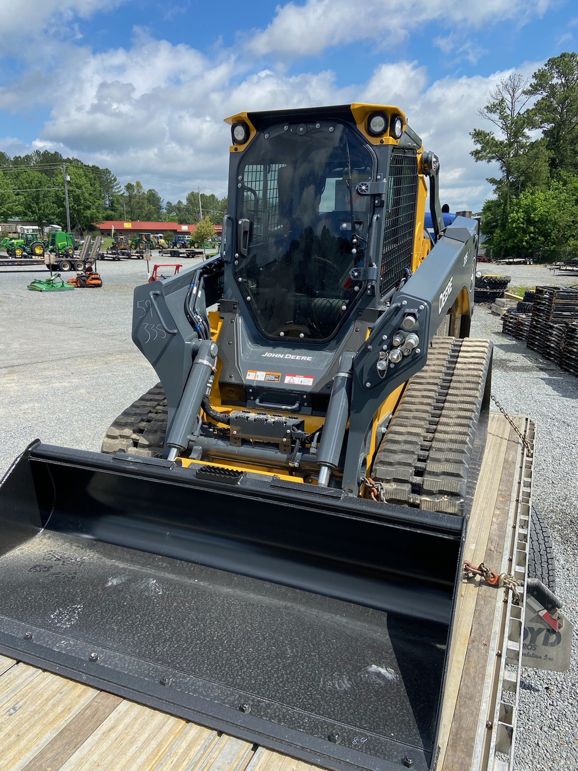 2024 John Deere 335 P Image 7