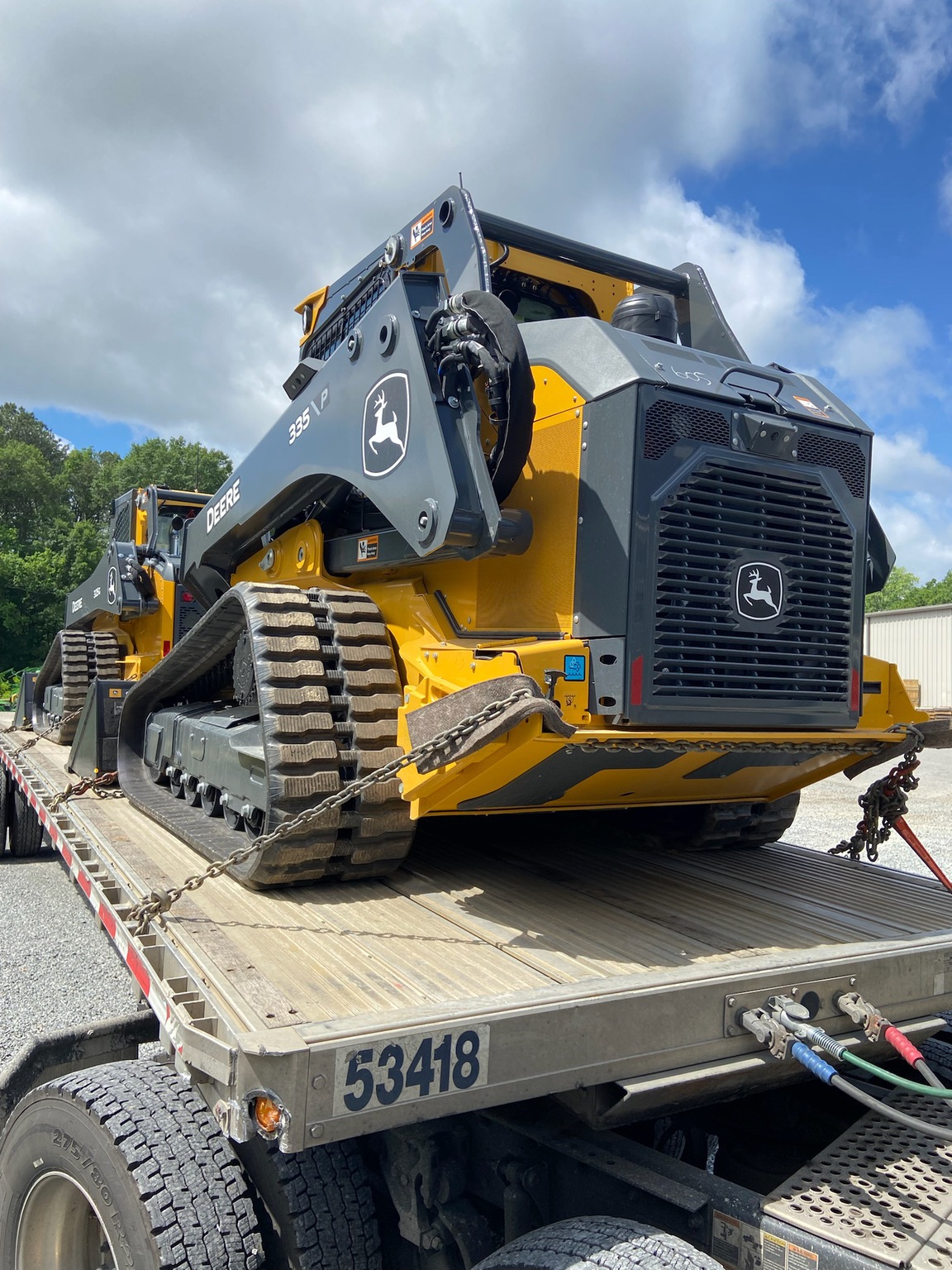 2024 John Deere 335 P Image 9