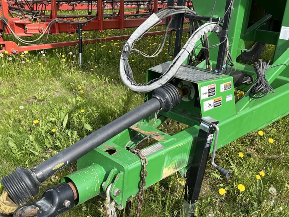 Used 2013 Brent 1082 Grain Carts at Horizon Ag & Turf in Falher, AB - Photo2