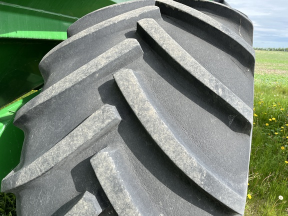 Used 2013 Brent 1082 Grain Carts at Horizon Ag & Turf in Falher, AB - Photo8