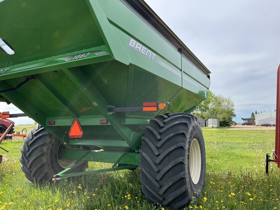 Used 2013 Brent 1082 Grain Carts at Horizon Ag & Turf in Falher, AB - Photo10