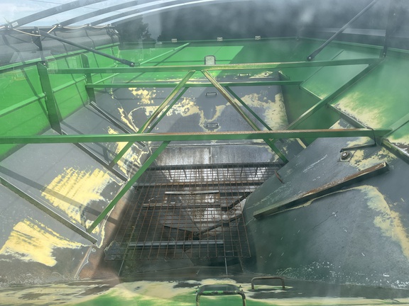 Used 2013 Brent 1082 Grain Carts at Horizon Ag & Turf in Falher, AB - Photo12