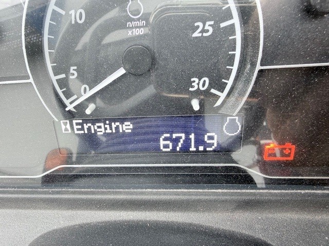 2023 John Deere 3033R Image 7