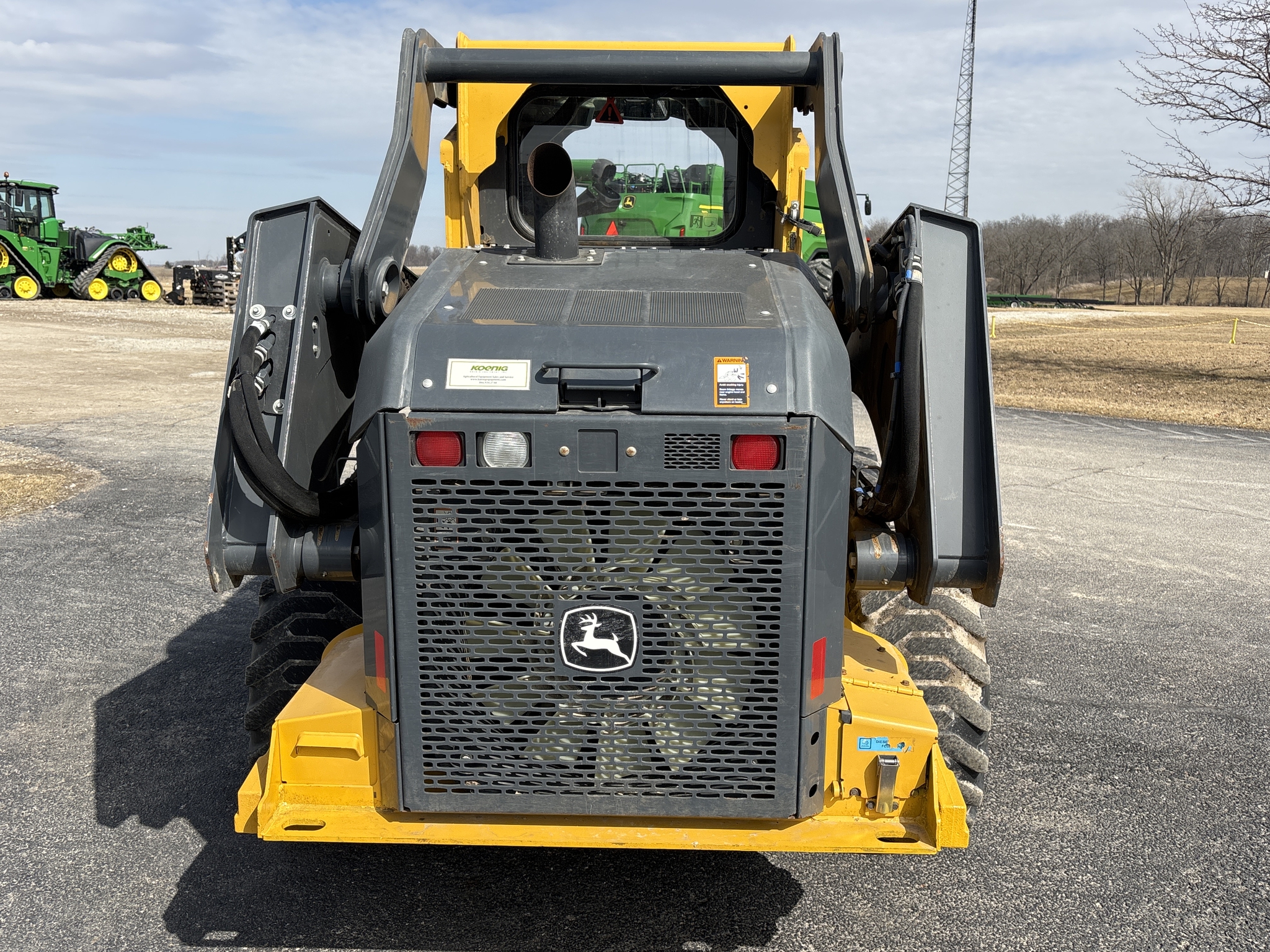 Used 2019 John Deere 330G Skid Steer Loaders at Koenig Equipment in Richmond, IN - PhotoXL3